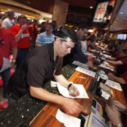 Pints and Picks Special Edition: It’s Tourneytime in Vegas